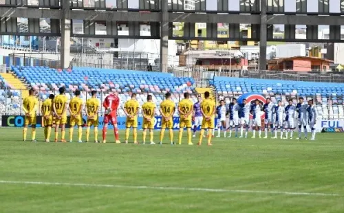 Antofagasta y Everton protagonizaron un ejemplar minuto de silencio, donde destacó la reaparición de Franco Torgnascioli como titular tras su lucha contra un cáncer testicular. | Foto: Agencia Uno