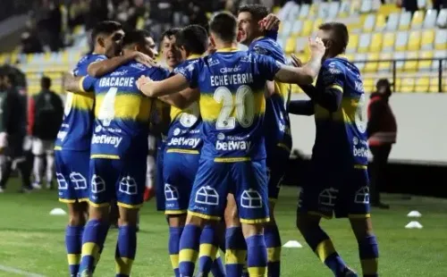 Everton ha sufrido en la última semana con el coronavirus. El lunes anunciaron tres casos dentro del plantel y este viernes confirmaron dos más. Foto: Agencia Uno