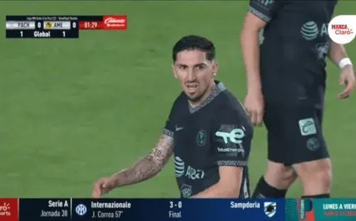 Diego Valdés había marcado en la ida pero no pudo concretar esta clara en la vuelta. (Foto: Captura Marca Claro)