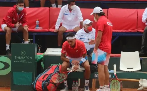 Ale Tabilo se bajó de Roland Garros por una lesión. | Foto: Agencia Uno