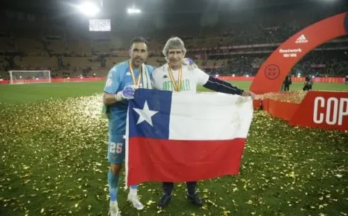 Claudio Bravo y Manuel Pellegrini obtuvieron la Copa del Rey