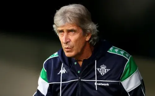 Manuel Pellegrini se molestó por las pérdidas de tiempo. (Foto: Getty Images)