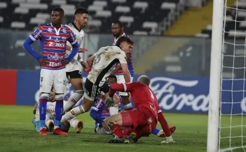 Leo Gil con la cara llena de gol (Agencia Uno)