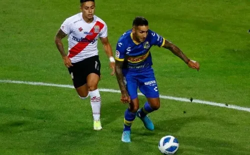 Ismael Sosa lamenta la eliminación de Everton en Copa Sudamericana y la califica como injusta.