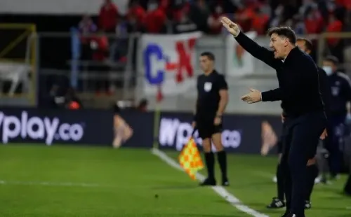 Berizzo vino a Chile dirigiendo a Paraguay en las último Eliminatorias.