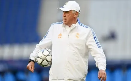 Ancelotti dirigió atentamente el último entrenamiento del Real Madrid antes de la gran final de la Champions League. | Foto: Getty