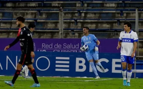 Peranic fue una buena figura de la UC en su estreno (Agencia Uno)