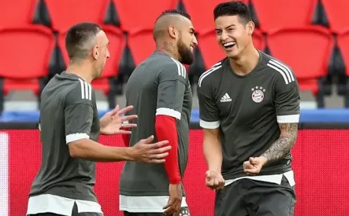 Si Vidal tiene dudas de ir a Al Rayyan, James Rodríguez lo puede convencer.