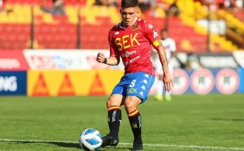 Felipe Méndez tiene felices a los hinchas de Unión Española. | Foto: Agencia Uno