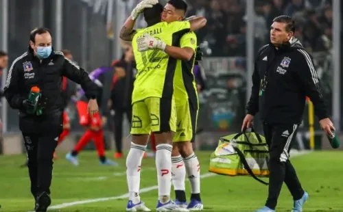 Brayan Cortés habló sobre la posible llegada de un arquero a Colo Colo y le dio su apoyo a Omar Carabalí. Foto: Agencia Uno