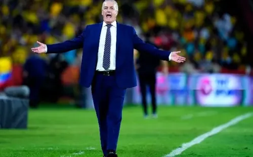 Gustavo Alfaro le dio un voto de confianza a Byron Castillo. (Foto: Getty Images)