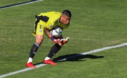 Brayan Cortés espera volver luego al arco de Colo Colo (Agencia Uno)