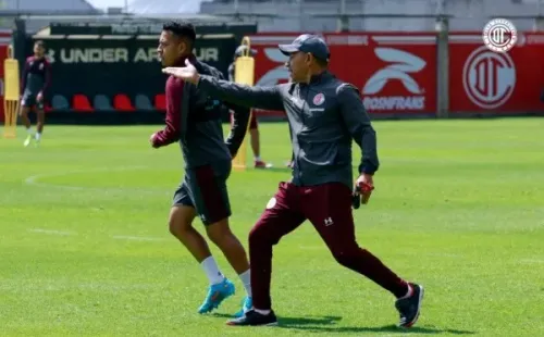 Meneses se reencuentra con Ignacio Ambriz como entrenador. (Foto: Toluca)