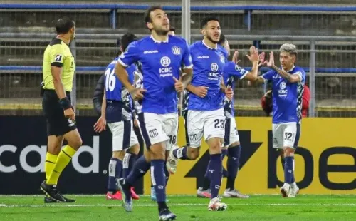 Ramiro González dijo presente en el triunfo de Talleres frente a Universidad Católica por Copa Libertadores y conoce nuestro país. Años atrás jugó para Unión Española. Foto: Agencia Uno