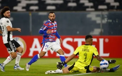 Colo Colo recibió a Fortaleza sin público y ahora debe pagar multa por el duelo ante Alianza Lima.