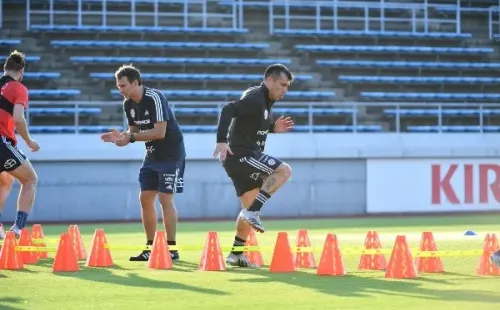 Gary Medel en los entrenamientos en Japón