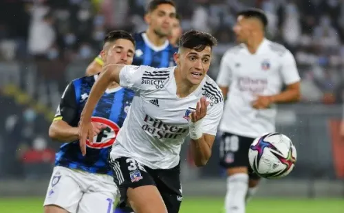 Solari estuvo cerca de salir al fútbol mexicano, pero por ahora se mantendrá en Colo Colo. |Foto: Agencia Uno