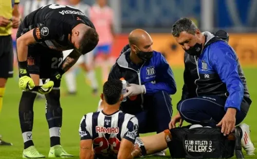 Un problema en los exámenes médicos no permitirán el fichaje del defensor. (Foto: Getty Images)