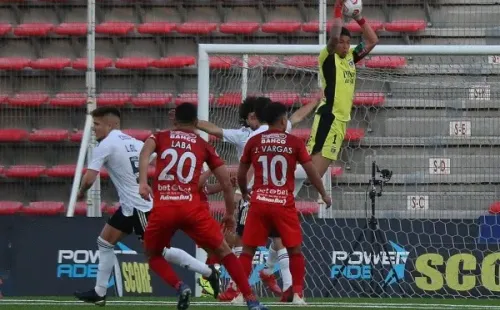 Cortés se integra a la concentración de Colo Colo en Argentina y sigue firme en su recuperación.