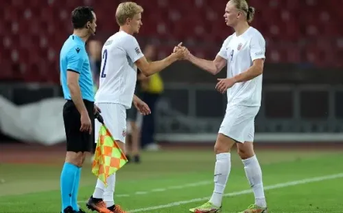Noruega, con Haaland y Odegaard como estrellas, tampoco van a Qatar 2022. | Foto: Getty