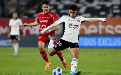 Pablo Solari seguirá en Colo Colo, al menos hasta fin de año. | Foto: Agencia Uno