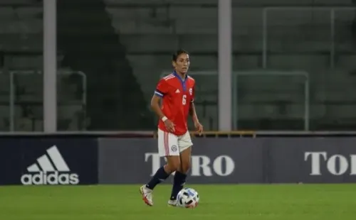 Nayadet López Opazo en la última fecha FIFA con la Roja Femenina, en Argentina. (Comunicaciones ANFP)