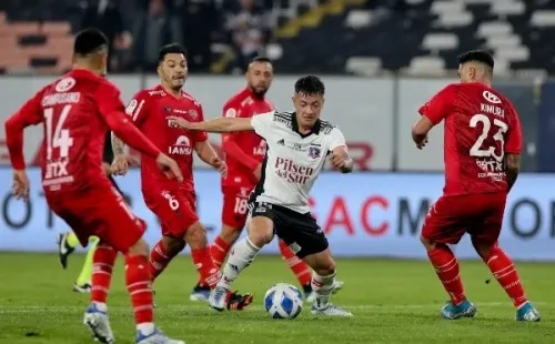 Cristián Zavala define su futuro. Unión Santa Fe lo quiere, pero en Colo Colo no lo dejarán salir tan fácil. Foto: Agencia Uno