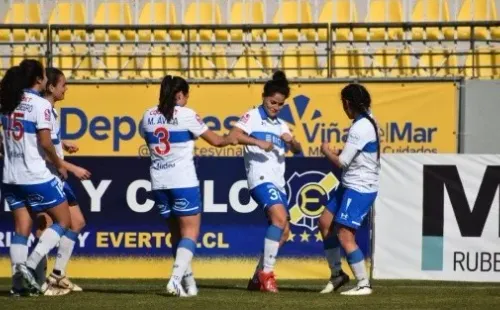 Yaz Torrealba anotó por partida doble. (Cruzados)