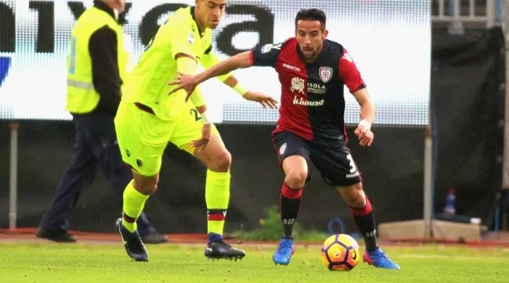 Isla salta al Cagliari en 2016 y tiene su primera actuación ante SPAL por Copa Italia, el 15 de agosto
