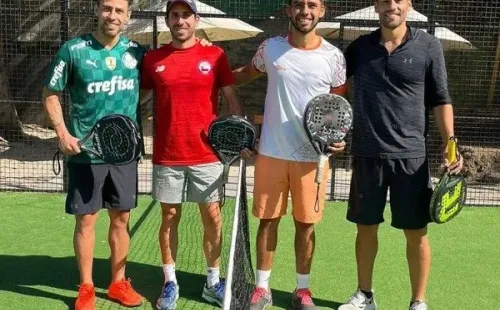 Jorge disfruta el día a día jugando al pádel.