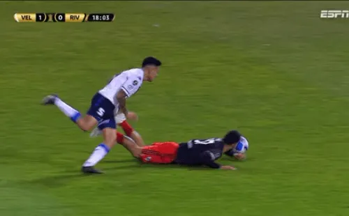 La acción de Paulo Díaz. (Foto: Captura Espn)