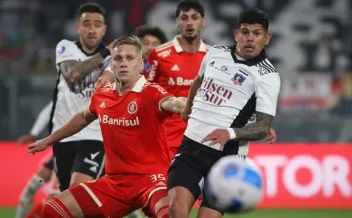 Rodrigo Herrera le pone tarea a la Católica en Copa Sudamericana tras el triunfazo de Colo Colo contra Internacional.
