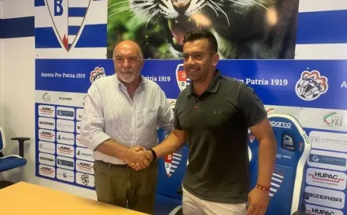 Potencia Vargas fue presentado como nuevo entrenador del Pro Patria en la Serie C de Italia. | Foto: Gentileza