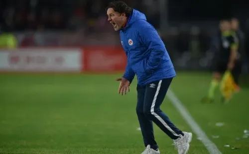 Gabriel Milito se fue a los golpes y puede recibir un duro castigo en Argentina. Foto: JamMedia