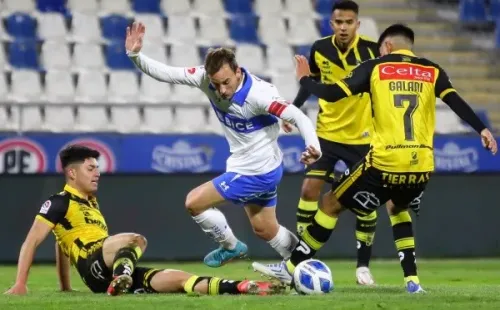 El Chapa cambió su posición en el duelo ante Coquimbo (Agencia Uno)