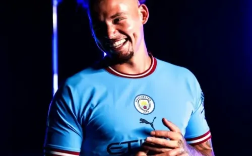 Kalvin Phillips ya viste los colores del Manchester City y es el nuevo refuerzo para la próxima temporada. Foto: Comunicaciones Man. City