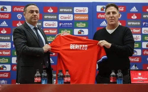 Francis Cagigao presentó a Eduardo Berizzo como DT de la selección chilena el lunes 30 de mayo. Foto: Agencia Uno.