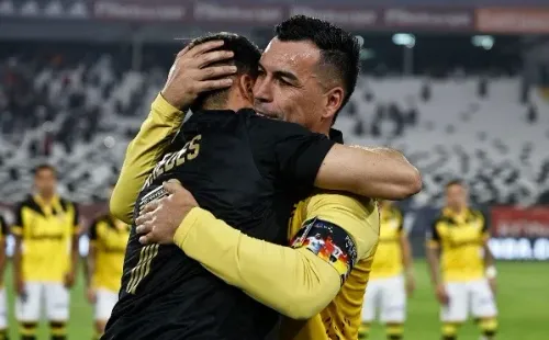 Esteban Paredes fue homenajeado por Colo Colo cuando visitó el estadio Monumental con Coquimbo Unido. Foto: Agencia Uno.