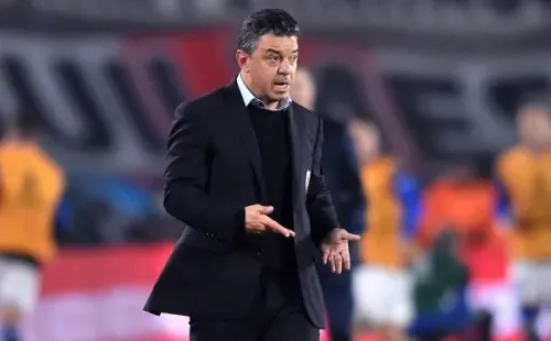 Marcelo Gallardo reclamó por la actuación arbitral. (Foto: Getty Images)