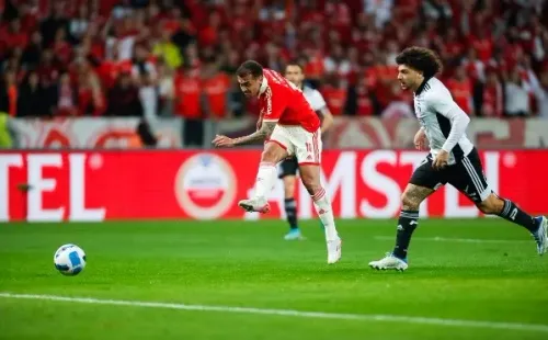 Falcón reconoció que tuvo responsabilidad en el gol que comenzó la épica remontada de Inter ante Colo Colo. | Foto: Agencia Uno