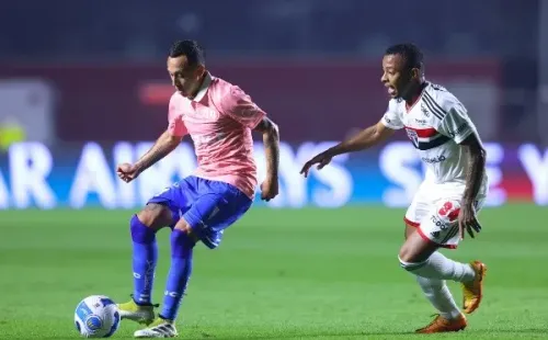 La UC juega la revancha ante Sao Paulo y no es la mejor jornada para Diego Valencia. (Foto: Getty Images)