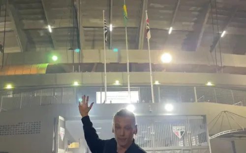 El actor está en Sao Paulo para el partido. Foto: @SaoPauloFC.