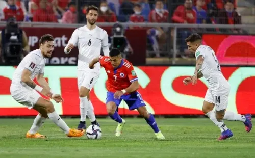 Alexis espera por definir donde seguirá su carrera, y aunque parecía lejos de quedarse en Inter ahora esa opción vuelve a ser factible. | Foto: Getty