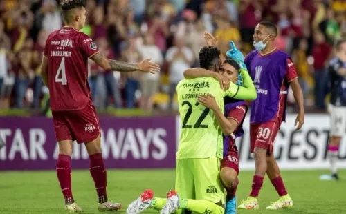 Alexander Domínguez festeja un triunfo del Tolima, su último club antes de volver a LDU de Quito.