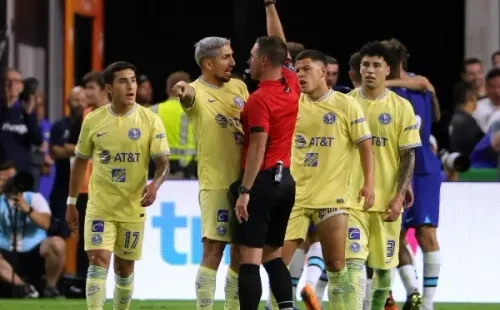 Diego Valdés le puso toda la intensidad al amistoso. (Foto: Getty Images)