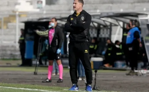 El entrenador de Coquimbo Unido queda tambaleando antes del clásico.