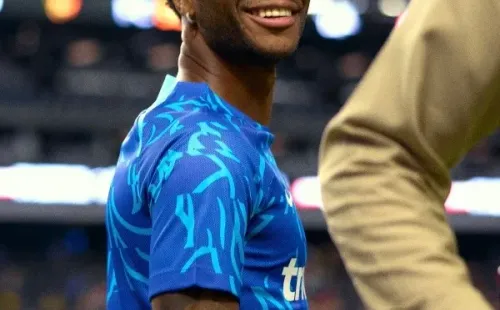 Fuente: Chelsea FC / Los blues aguardan por el debut de Raheem Sterling