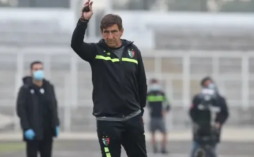 Gustavo Costas tiene chance de ir a la selección de Bolivia (Agencia Uno)