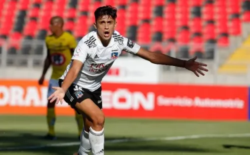 Pablo Solari convirtió su primer gol con Colo Colo en Talca. (Foto: Agencia Uno)