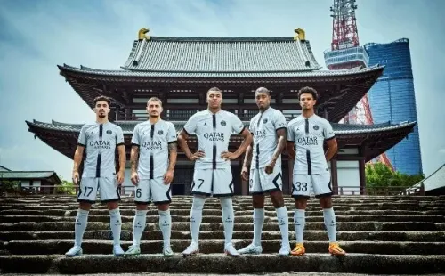 Foto: PSG / Los parisinos presentaron su nueva armadura alternativa en Tokyo